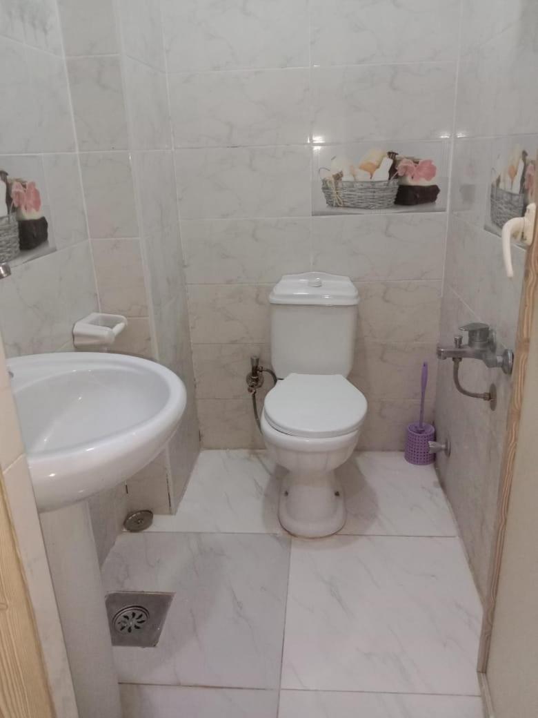 Abo Stait - Pyramid View Homestay Kafret el-Gabal Exterior foto